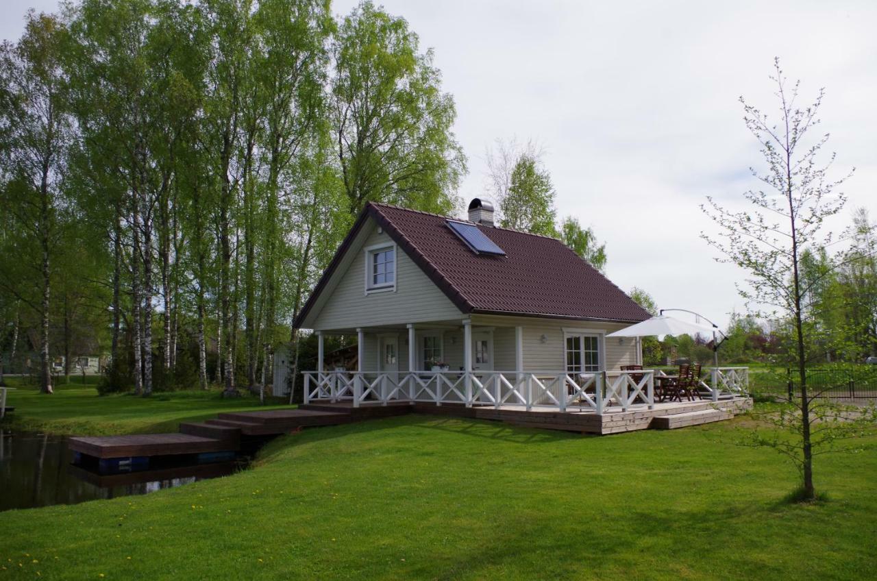 Oeoebiku Holiday House Antsla Екстериор снимка